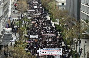 Πανεκπαιδευτικό συλλαλητήριο για την τραγωδία των Τεμπών - Μεγάλη συμμετοχή στην Αθήνα - Κινητοποιήσεις σε όλη τη χώρα - Εικόνες από την πορεία 