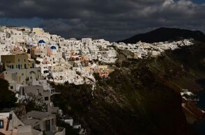 Μειώνεται η σεισμικότητα μεταξύ Σαντορίνης και Αμοργού - Συγκρατημένα αισιόδοξοι οι ειδικοί