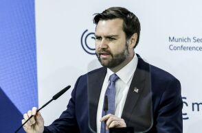 Για σοβιετικές πρακτικές και λογοκρισία κατηγορεί την Ευρώπη ο Τζέι Ντι Βανς 