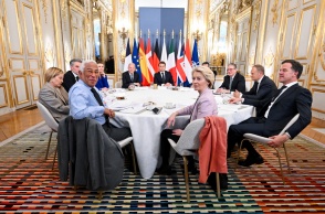 Εικόνα από τη Σύνοδο Κορυφής στο Παρίσι