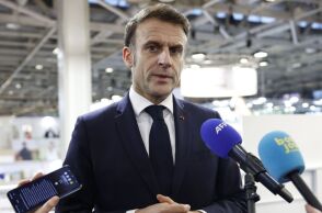 Γαλλία: Ο Εμανουέλ Μακρόν λέει ότι η φονική επίθεση με μαχαίρι ήταν ισλαμιστική τρομοκρατική ενέργεια - Ο φανατισμός χτύπησε ξανά, είπε ο πρωθυπουργός Μπαϊρού