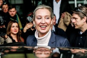 Εκλογές στη Γερμανία: Η Αλίς Βάιντελ του AfD λέει ότι δέχτηκε συγχαρητήρια από τον Έλον Μασκ μετά τη σημαντική επιτυχία του ακροδεξιού κόμματος