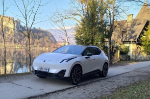 Οδηγούμε στην Σλοβενία το νέο ηλεκτροκίνητο Crossover Coupé της Lynk&Co 