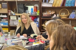 Η μοναδική ομάδα πενθούντων γονέων είναι στην Αθήνα