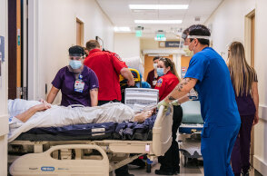 Τι συμβαίνει με την ιατροφαρμακευτική περίθαλψη στις ΗΠΑ