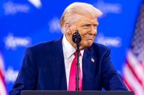  Με διάταγμα Τραμπ τα αγγλικά αναγνωρίζονται ως η επίσημη γλώσσα των ΗΠΑ