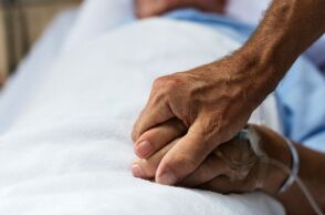 Ισπανία: Πατέρας προσπαθεί να μπλοκάρει την ευθανασία της κόρης του σε υπόθεση - ορόσημο για τη χώρα - Υποστηρίζει ότι πάσχει από διαταραχή προσωπικότητας