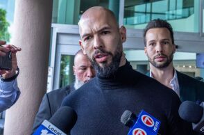 Ο Άντριου Τέιτ