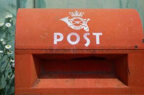 Η ταχυδρομική υπηρεσία της Δανίας σταματά την παράδοση επιστολών μετά από πτώση 90% στον όγκο τους - Ανακοίνωσε ότι θα περικόψει το ένα τρίτο του προσωπικού της