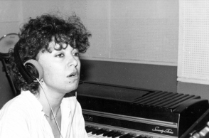 Μαίρη Δαλάκου: Μια μεγάλη εξομολόγηση της ερμηνεύτριας στην Athens Voice για τα 60 και πλέον χρόνια διαδρομής της