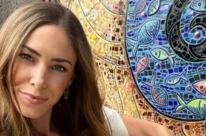 Καναδή ηθοποιός του American Pie κρατήθηκε στα σύνορα των ΗΠΑ σε «απάνθρωπες συνθήκες» για σχεδόν δύο εβδομάδες - Λόγω ελλιπούς αίτησης για βίζα εργασίας