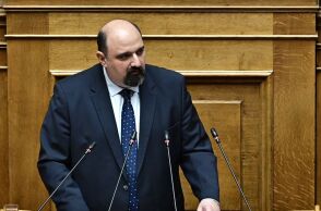 Κυβερνητικά στελέχη μετά το αίτημα Τριαντόπουλου: Ένδειξη πολιτικής γενναιότητας και ευθιξίας