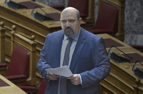 Το στριπτίζ της αντιπολίτευσης