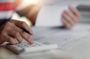 Το καλοκαίρι οι αποφάσεις για τις φοροελαφρύνσεις, τον Σεπτέμβριο οι ανακοινώσεις