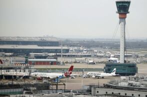 Επαναλειτουργεί κανονικά το αεροδρόμιο του Χίθροου - Ερωτήματα σχετικά με τα εφεδρικά συστήματα