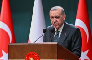 Τουρκία: Ο Ερντογάν δυναμιτίζει το κλίμα - «Μοχθηροί κλέφτες, προκαλούν χάος»