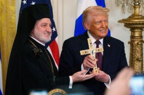 «Είστε ξεχωριστός λαός»: Τα λόγια του Τραμπ στους Έλληνες για την 25η Μαρτίου και το δώρο του Ελπιδοφόρου