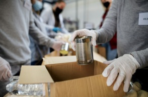 Κονσέρβες σε κούτα