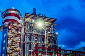 Προσεγγίζοντας τη METLEN: Ο Τάσος Βρεττός καταγράφει ένα νέο Βιομηχανικό Κοσμοπολιτισμό