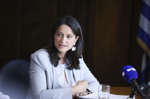 Η υπουργός Εργασίας, Νίκη Κεραμέως