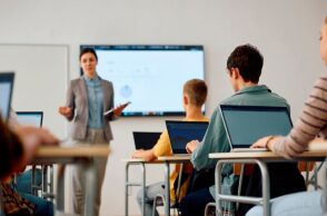 Δημόσια Ωνάσεια Σχολεία: Ξεκίνησε η διαδικασία υποβολής αιτήσεων - Τι πρέπει να γνωρίζουν οι γονείς και οι κηδεμόνες των μαθητών.