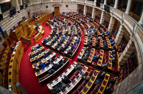 Βουλευτομαχία στη Νέα Δημοκρατία