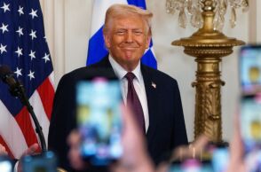 ΗΠΑ: Ο δισεκατομμυριούχος Μπιλ Άκμαν ζητά 90ήμερη παύση στους νέους δασμούς Τραμπ, προειδοποιώντας για «οικονομικό πυρηνικό χειμώνα».