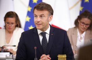 Μακρόν 