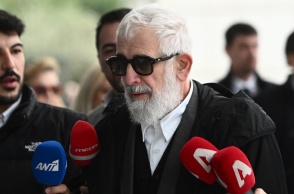 Πέτρος Φιλιππίδης