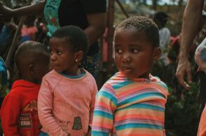 Πάνω από 3 εκατομμύρια παιδιά παγκοσμίως πέθαναν το 2022 από λοιμώξεις