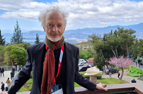 Χούγκο Ντίξον: Ο Τραμπ δεν είναι πια τόσο τρομακτικός – αλλά ο κίνδυνος παραμένει