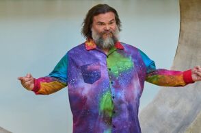 Ο Τζακ Μπλακ σε προβολή του Minecraft - Ζήτησε από θεατές να μην πετούν ποπ κορν, εν μέσω χαοτικών προβολών της ταινίας που σημειώνει τεράστια επιτυχία