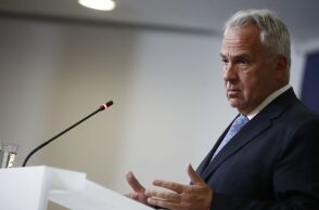 Βορίδης: Σε κράτηση οι παράνομοι μετανάστες για να απομακρυνθούν