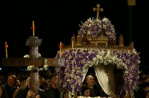 Μεγάλη Παρασκευή στη βόρεια Ελλάδα: Οι ξεχωριστές περιφορές Επιταφίων 