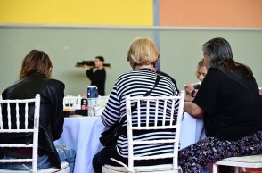 Πασχαλινά γεύματα αγάπης από τον Δ. Αθηναίων - Το μήνυμα του Χάρη Δούκα