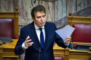 Χρυσοχοΐδης για Εξάρχεια: Η απαγόρευση εκδηλώσεων ισχύει για την παράνομη κατάληψη του «Εξωστρεφή»