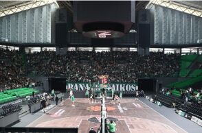 Περισσότεροι από 10.000 οπαδοί του Παναθηναϊκού στην ανοιχτή προπόνηση στο ΟΑΚΑ - «Τρέλα» για την πρόκριση στο Final-4 της Euroleague