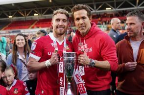 Η Ρέξαμ του Ράιαν Ρέινολντς θα αγωνίζεται στην Τσάμπιονσιπ της Αγγλίας την επόμενη σεζόν, κάτι αδιανόητο πριν 4 χρόνια, όταν ήταν μη επαγγελματική ομάδα. 