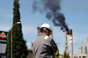 Μπλακ άουτ στην Ισπανία: Αποκαταστάθηκε η ηλεκτροδότηση σε πολλές περιοχές - Προβλήματα στα αεροδρόμια - Διακόπηκε η κυκλοφορία όλων των τρένων