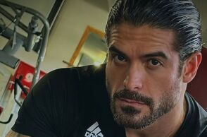 Άρης Μουγκοπέτρος: Αυτός είναι ο φίλος που του έδωσε την κροτίδα - Ο δικηγόρος του αποκάλυψε την ταυτότητά του