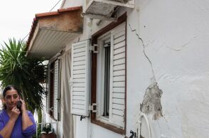 Κρήτη: Μεγαλώνουν οι ρωγμές - «Ανοίγουν» κι άλλα χωριά με τους κατοίκους να αγωνιούν για τα σπίτια τους