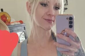 Γυναίκα που φαίνεται να εκστόμισε ρατσιστική προσβολή σε παιδί που βρίσκεται στο φάσμα του αυτισμού συγκέντρωσε πάνω από 600.000 δολάρια σε δωρεές 