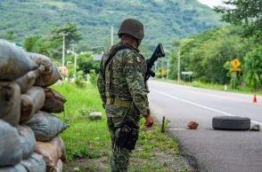 Μεξικό: Συνελήφθη ο δήμαρχος του Τεουτσιτλάν για φερόμενη συνεργασία με καρτέλ στο Χαλίσκο - Στο επίκεντρο έρευνας για στρατόπεδο εκπαίδευσης του CJNG.