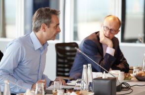 Συγχαρητήρια του Μητσοτάκη στον Μερτς