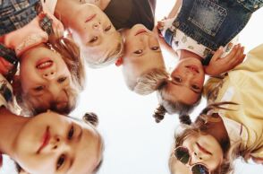 Άμστερνταμ: Ο ήχος των παιδιών που παίζουν δεν αποτελεί έγκυρο λόγο παραπόνου, σύμφωνα με ειδικούς - Πρόταση αλλαγής νόμου για αποτροπή περιορισμών.