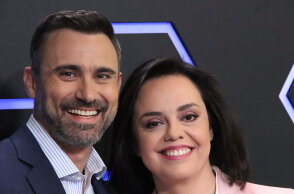 Eurovision 2025: Μαρία Κοζάκου και Γιώργος Καπουτζίδης σε μια χειμαρρώδη συνέντευξη για τον διαγωνισμό