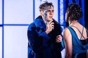 Σκηνή από το νέο ανέβασμα του Τίτου Ανδρόνικου στο Royal Shakespeare Academy