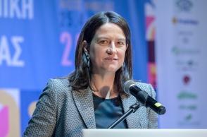 Η υπουργός Εργασίας, Νίκη Κεραμέως