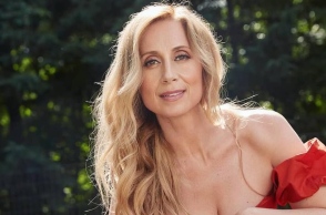 Η Λάρα Φαμπιάν σε μια σε μια εξομολογητική συνέντευξη με αφορμή την συναυλία της στην Αθήνα, στις 4 Ιουνίου στο Christmas Theater