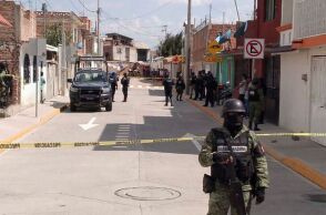 Ένοπλοι σκότωσαν 7 ανθρώπους, μεταξύ των οποίων και παιδιά, στο κεντρικό Μεξικό - Μηνύματα των καρτέλ στον τόπο του εγκλήματος